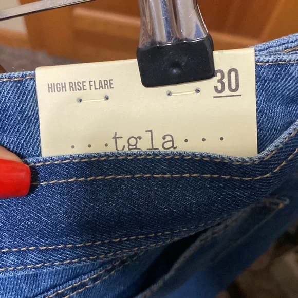 NWT Francesca’s Emilia Front Tie Flare Jeans - Picture 5 of 5